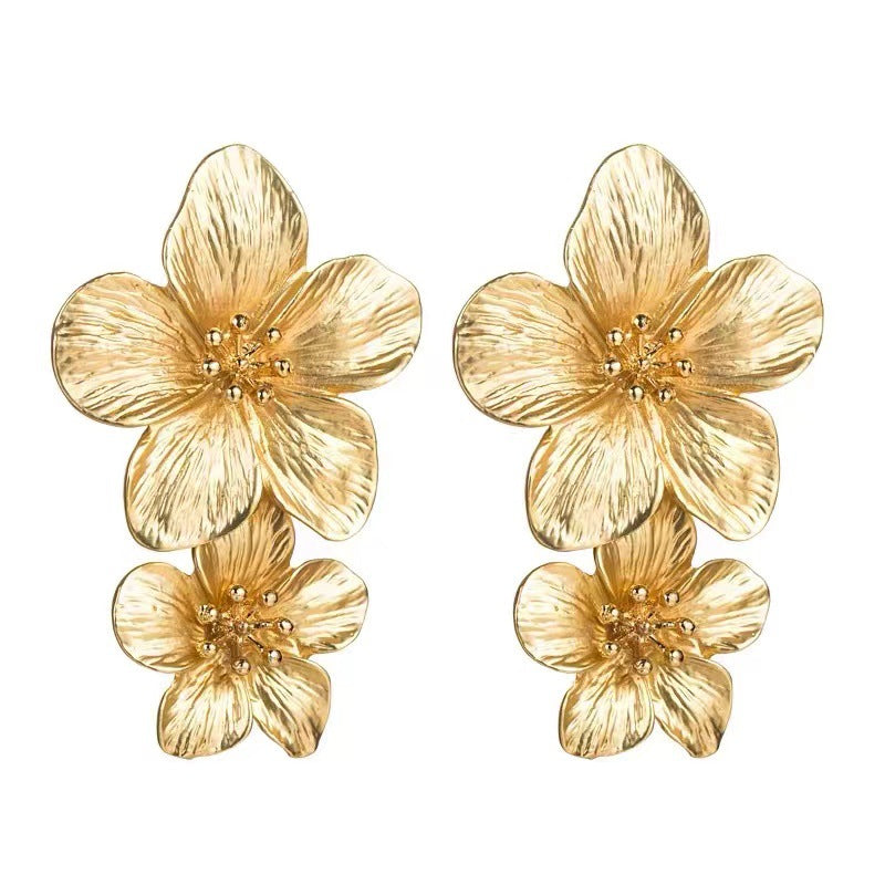 Retro Temperament Petals Stud Earrings