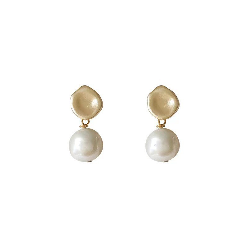 Luxury Sophisticated And Minimalist Earrings