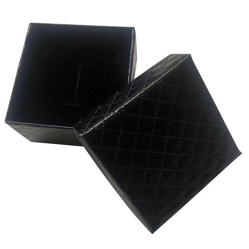 Luxurious And Fashionable Necklaces